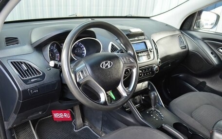 Hyundai ix35 I рестайлинг, 2010 год, 969 888 рублей, 12 фотография