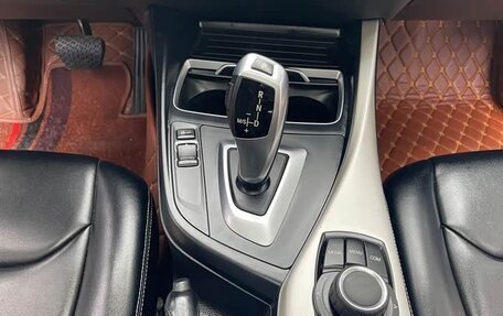 BMW 1 серия, 2018 год, 1 600 000 рублей, 19 фотография