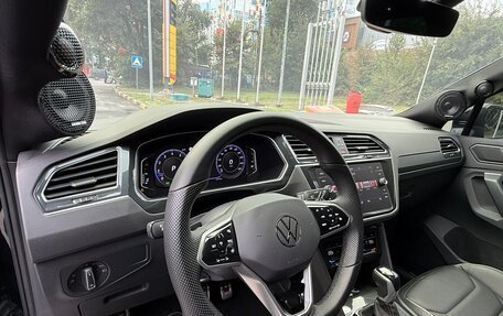 Volkswagen Tiguan II, 2021 год, 6 000 000 рублей, 5 фотография