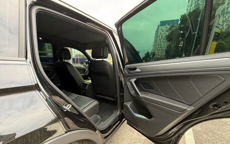 Volkswagen Tiguan II, 2021 год, 6 000 000 рублей, 11 фотография