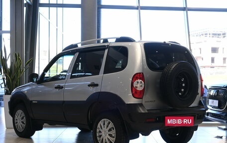 Chevrolet Niva I рестайлинг, 2017 год, 640 000 рублей, 4 фотография