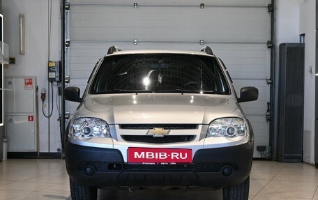 Chevrolet Niva I рестайлинг, 2017 год, 640 000 рублей, 2 фотография