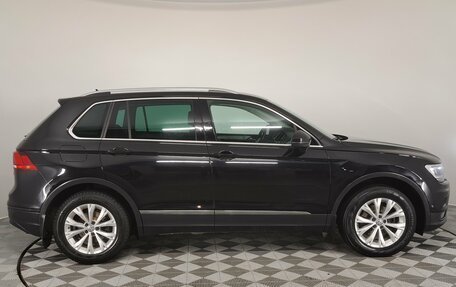 Volkswagen Tiguan II, 2017 год, 2 230 000 рублей, 4 фотография