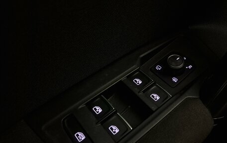 Volkswagen Tiguan II, 2017 год, 2 230 000 рублей, 15 фотография