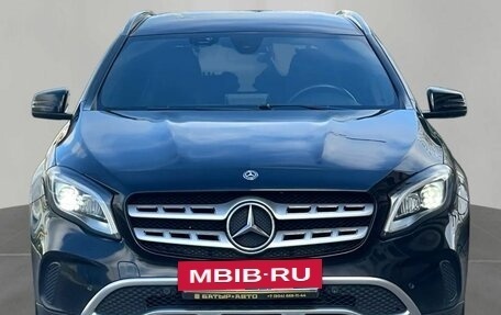 Mercedes-Benz GLA, 2019 год, 2 300 000 рублей, 2 фотография