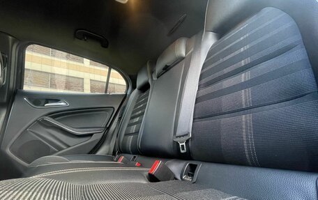 Mercedes-Benz GLA, 2019 год, 2 300 000 рублей, 17 фотография