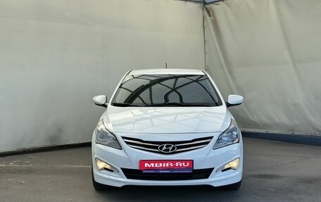 Hyundai Solaris II рестайлинг, 2016 год, 1 100 000 рублей, 3 фотография
