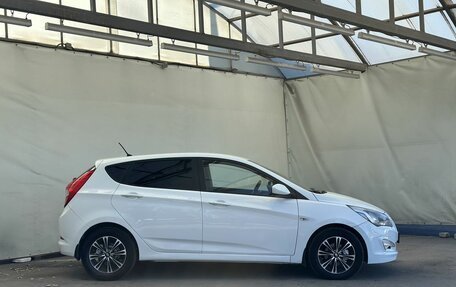 Hyundai Solaris II рестайлинг, 2016 год, 1 100 000 рублей, 8 фотография