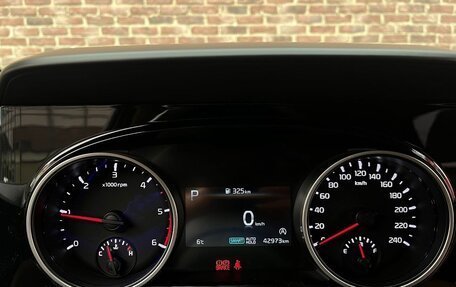 KIA Carnival, 2021 год, 3 999 000 рублей, 17 фотография
