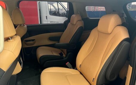 KIA Carnival, 2021 год, 3 999 000 рублей, 25 фотография