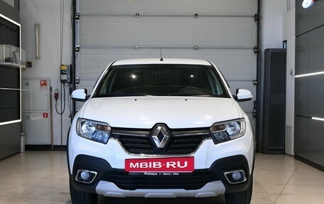 Renault Logan II, 2021 год, 995 000 рублей, 2 фотография