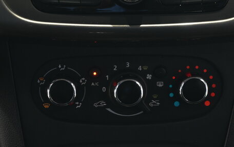 Renault Logan II, 2021 год, 995 000 рублей, 8 фотография