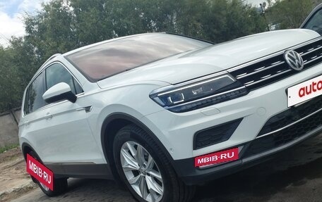 Volkswagen Tiguan II, 2017 год, 2 490 000 рублей, 2 фотография