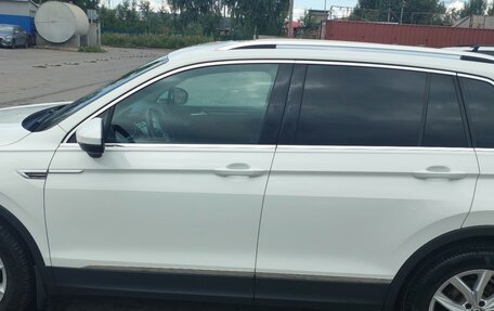 Volkswagen Tiguan II, 2017 год, 2 490 000 рублей, 5 фотография