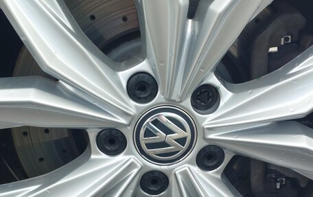 Volkswagen Tiguan II, 2017 год, 2 490 000 рублей, 18 фотография