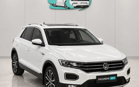 Volkswagen T-Roc I, 2022 год, 1 670 500 рублей, 3 фотография