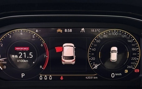 Volkswagen T-Roc I, 2022 год, 1 670 500 рублей, 5 фотография