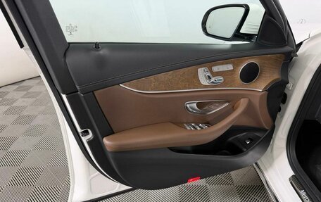 Mercedes-Benz E-Класс, 2021 год, 4 349 000 рублей, 9 фотография