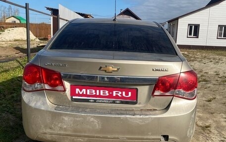 Chevrolet Cruze II, 2010 год, 350 000 рублей, 2 фотография