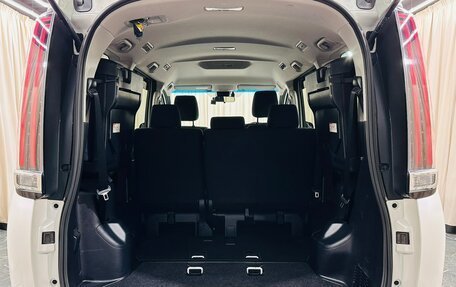 Toyota Noah III, 2019 год, 2 199 999 рублей, 21 фотография