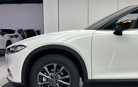 Mazda CX-4, 2023 год, 1 640 000 рублей, 5 фотография