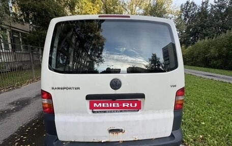 Volkswagen Transporter T5 рестайлинг, 2007 год, 700 000 рублей, 2 фотография