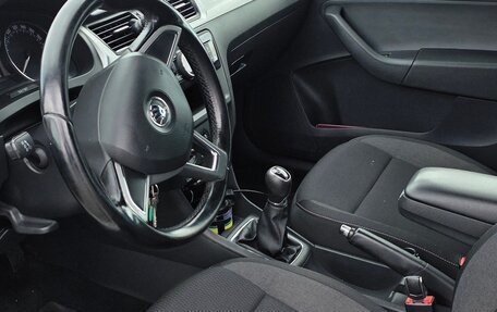 Skoda Rapid I, 2015 год, 830 000 рублей, 10 фотография