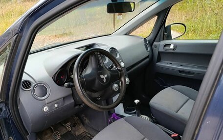 Mitsubishi Colt VI рестайлинг, 2004 год, 220 000 рублей, 4 фотография