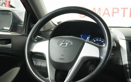 Hyundai Solaris II рестайлинг, 2011 год, 730 000 рублей, 16 фотография