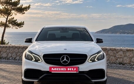 Mercedes-Benz E-Класс, 2015 год, 2 100 000 рублей, 2 фотография