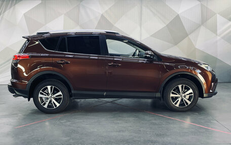 Toyota RAV4, 2017 год, 2 320 000 рублей, 7 фотография