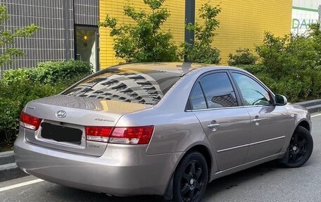 Hyundai Sonata VI, 2007 год, 800 000 рублей, 2 фотография