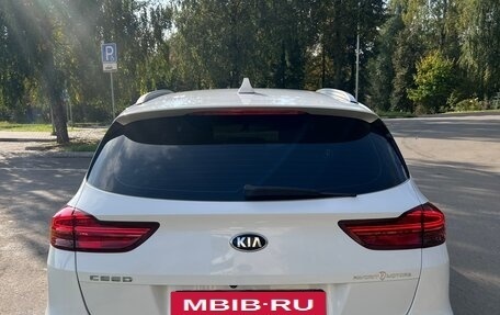 KIA cee'd III, 2019 год, 1 800 000 рублей, 4 фотография