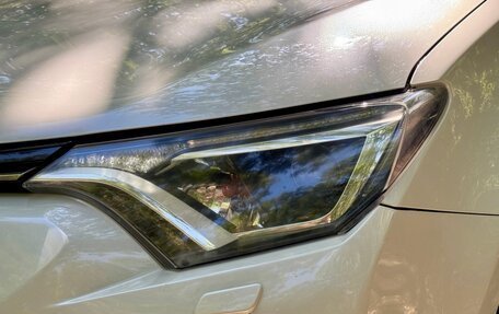Toyota RAV4, 2017 год, 2 350 000 рублей, 5 фотография