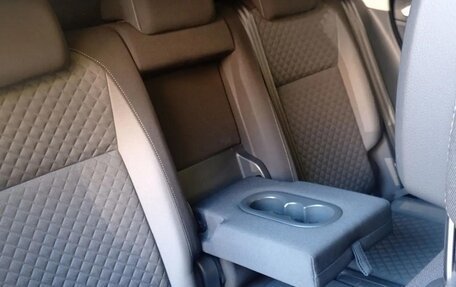 Volkswagen Tiguan II, 2018 год, 2 300 000 рублей, 11 фотография