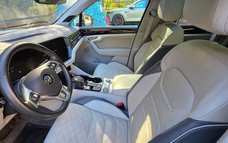 Volkswagen Touareg III, 2020 год, 4 600 000 рублей, 8 фотография