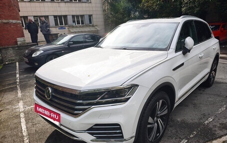 Volkswagen Touareg III, 2020 год, 4 600 000 рублей, 4 фотография