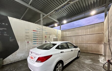 Hyundai Solaris II рестайлинг, 2014 год, 920 000 рублей, 2 фотография