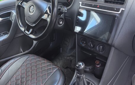 Volkswagen Polo VI (EU Market), 2015 год, 990 000 рублей, 7 фотография