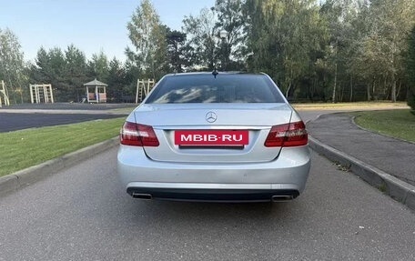 Mercedes-Benz E-Класс, 2011 год, 2 200 000 рублей, 4 фотография