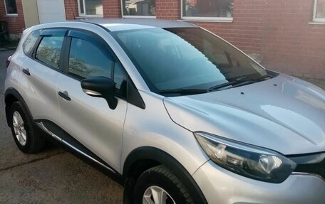 Renault Kaptur I рестайлинг, 2017 год, 1 150 000 рублей, 5 фотография