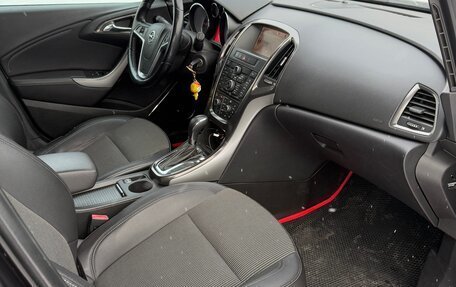 Opel Astra J, 2010 год, 750 000 рублей, 11 фотография