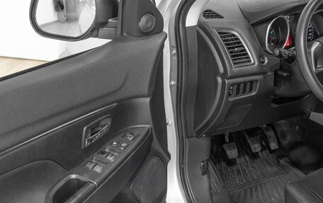 Mitsubishi ASX I рестайлинг, 2013 год, 909 000 рублей, 9 фотография