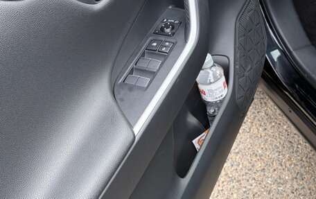 Toyota RAV4, 2021 год, 3 650 000 рублей, 11 фотография