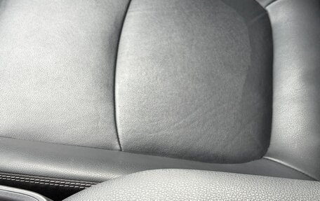 Toyota RAV4, 2021 год, 3 650 000 рублей, 13 фотография
