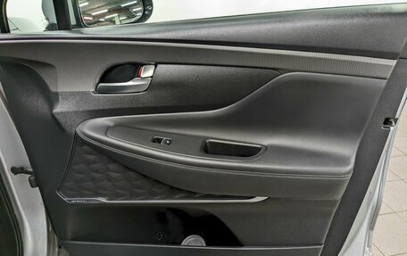 Hyundai Santa Fe IV, 2018 год, 2 940 000 рублей, 21 фотография
