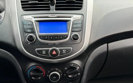 Hyundai Solaris II рестайлинг, 2013 год, 650 000 рублей, 11 фотография
