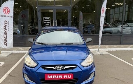 Hyundai Solaris II рестайлинг, 2013 год, 650 000 рублей, 2 фотография