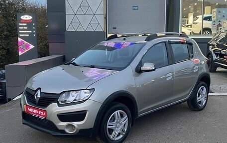 Renault Sandero II рестайлинг, 2018 год, 985 000 рублей, 1 фотография