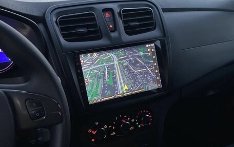 Renault Sandero II рестайлинг, 2018 год, 985 000 рублей, 10 фотография